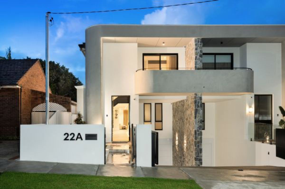 Front facade with stone feature, South Hurstville