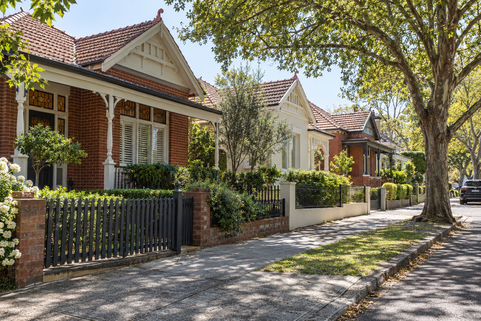 Sydney streetscape of period homes